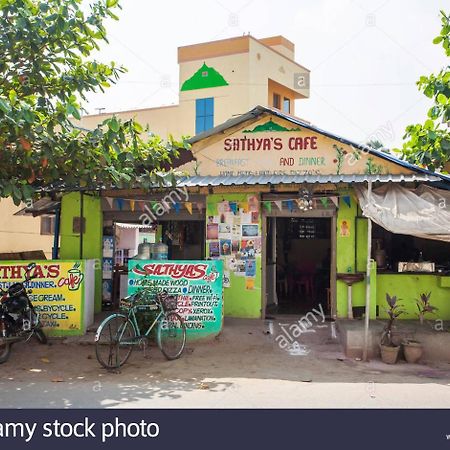 Sathya Guest House Tiruvannāmalai Exterior foto